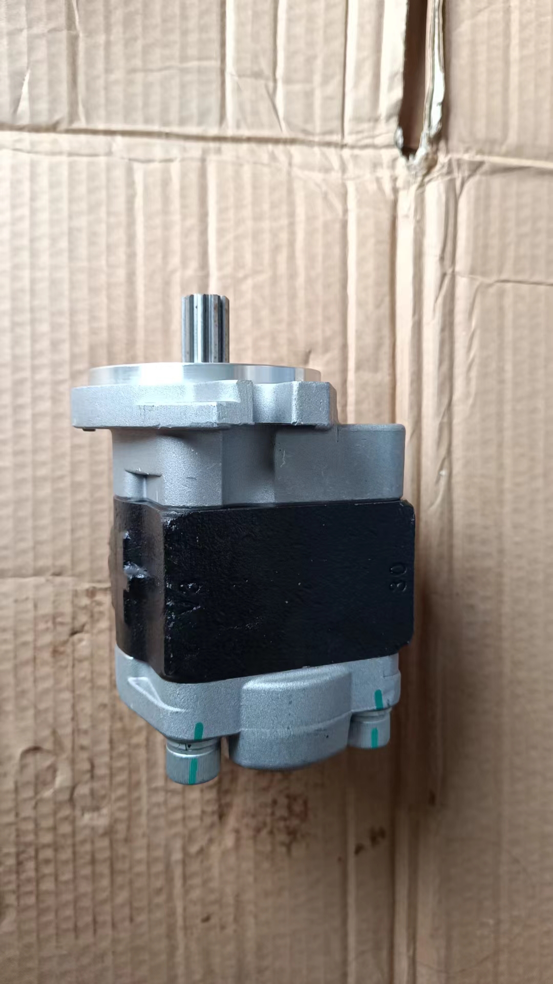 Liugong part 11c0925-Gear pump (Isuzu C240)