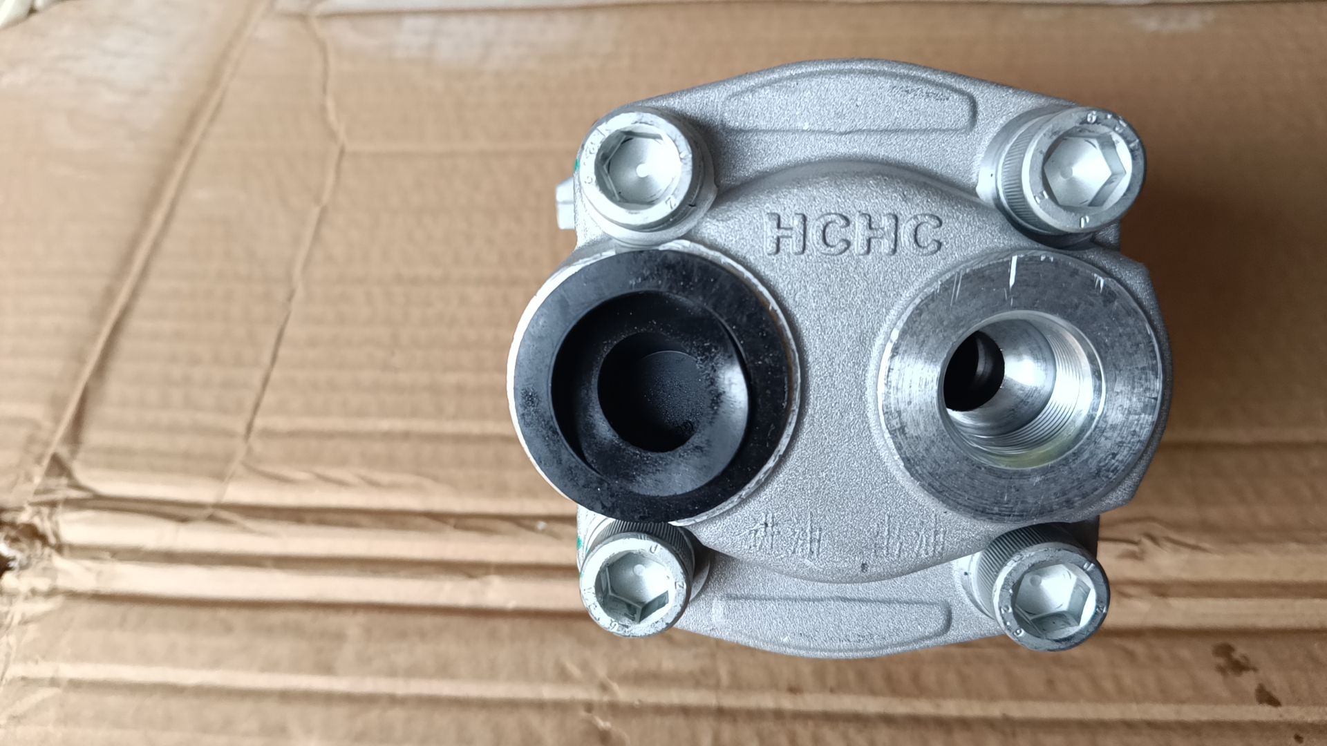 Liugong part 11c0925-Gear pump (Isuzu C240)