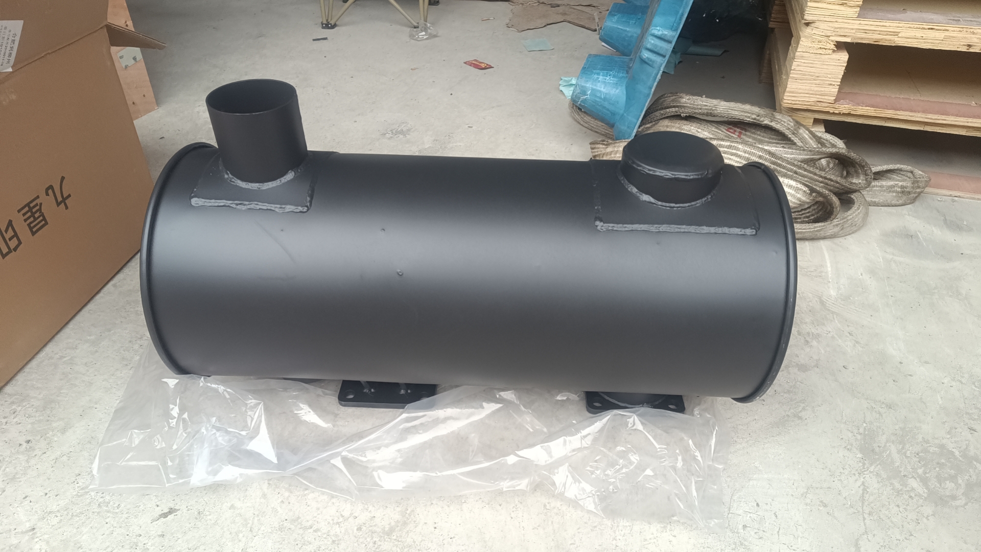 Liugong part 50c0116 muffler