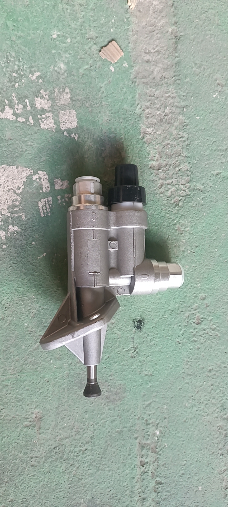 Liugong Parts 4937767 manual oil pump