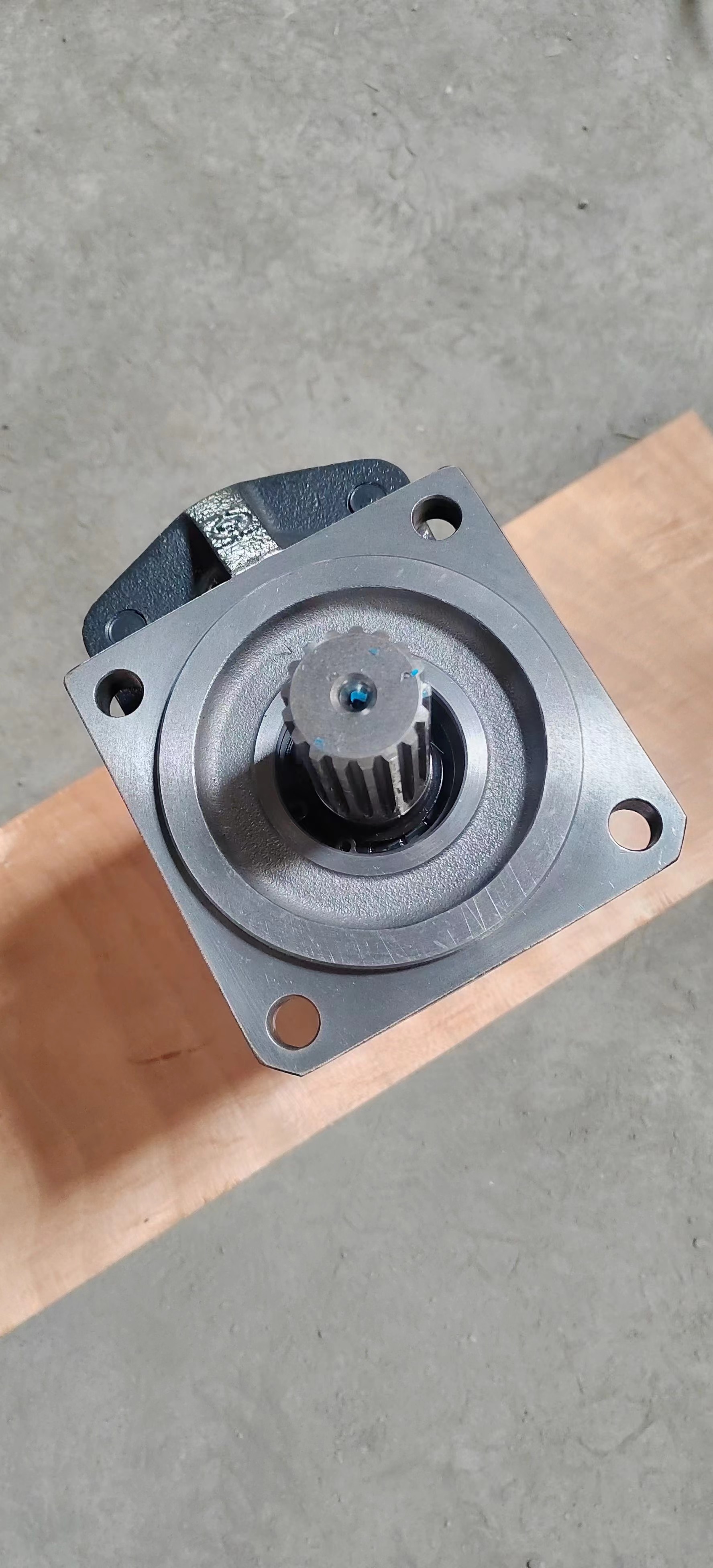 11C2349 Gear Pump GEAR Pump