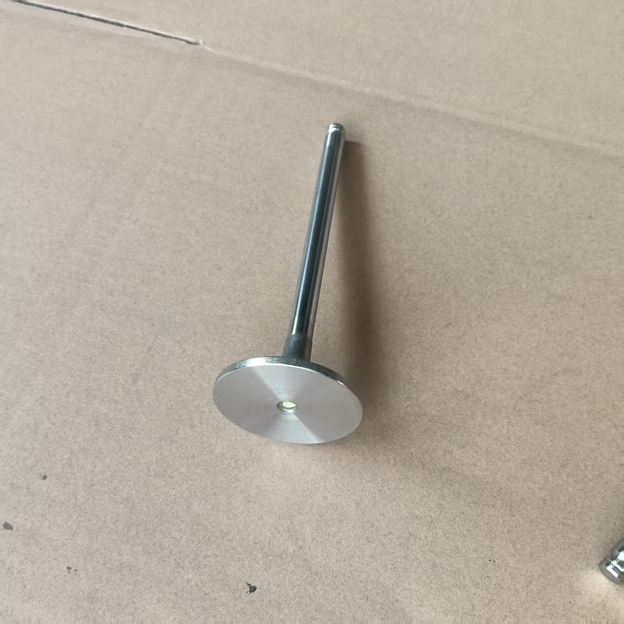 CUMMINS 3924492 EXTAKE VALVE