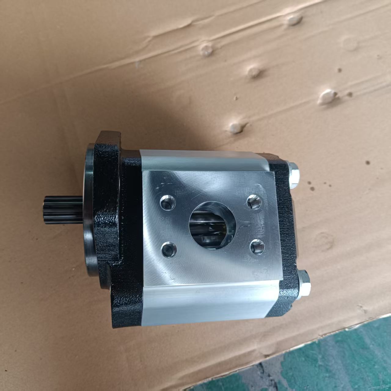 LIUGONG 11K0011 GEAR PUMP